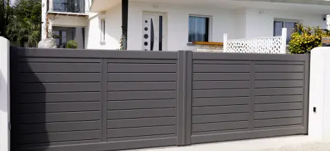 Aluminum fencing servce